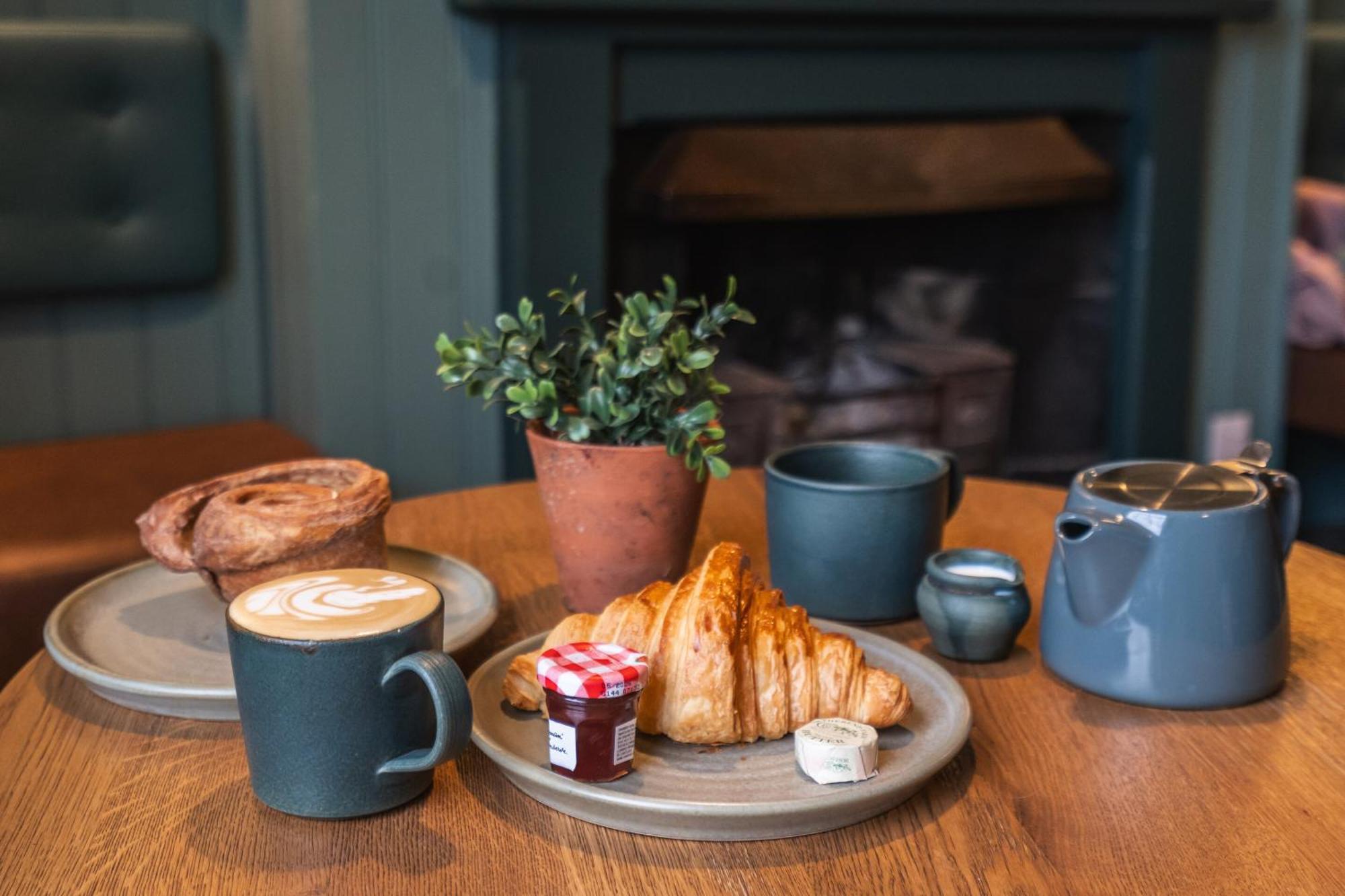 The Lazy Goose - Coffee House & Bedrooms Claypits Værelse billede